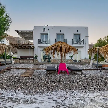 Uno Beachfront *