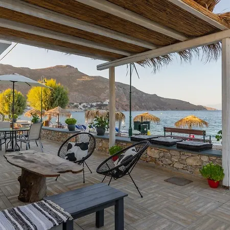 Apartament Uno Beachfront Livadia (Tilos)