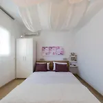 Uno Beachfront *