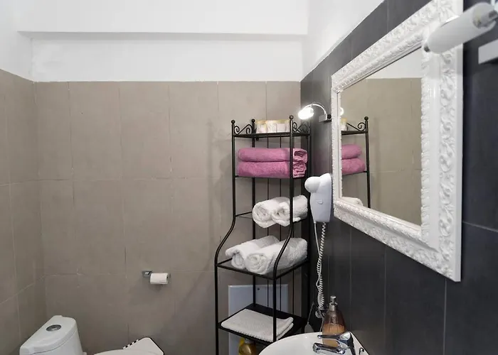 Uno Beachfront Apartament Livadia (Tilos)